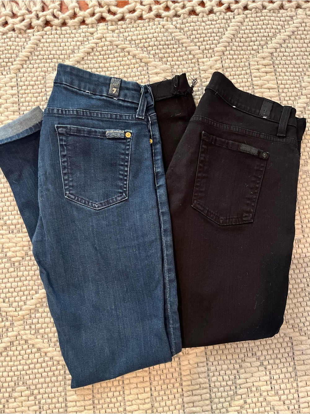 7 For All Mankind Women's Skinny Jeans in Dark Blue & Black The Skinny